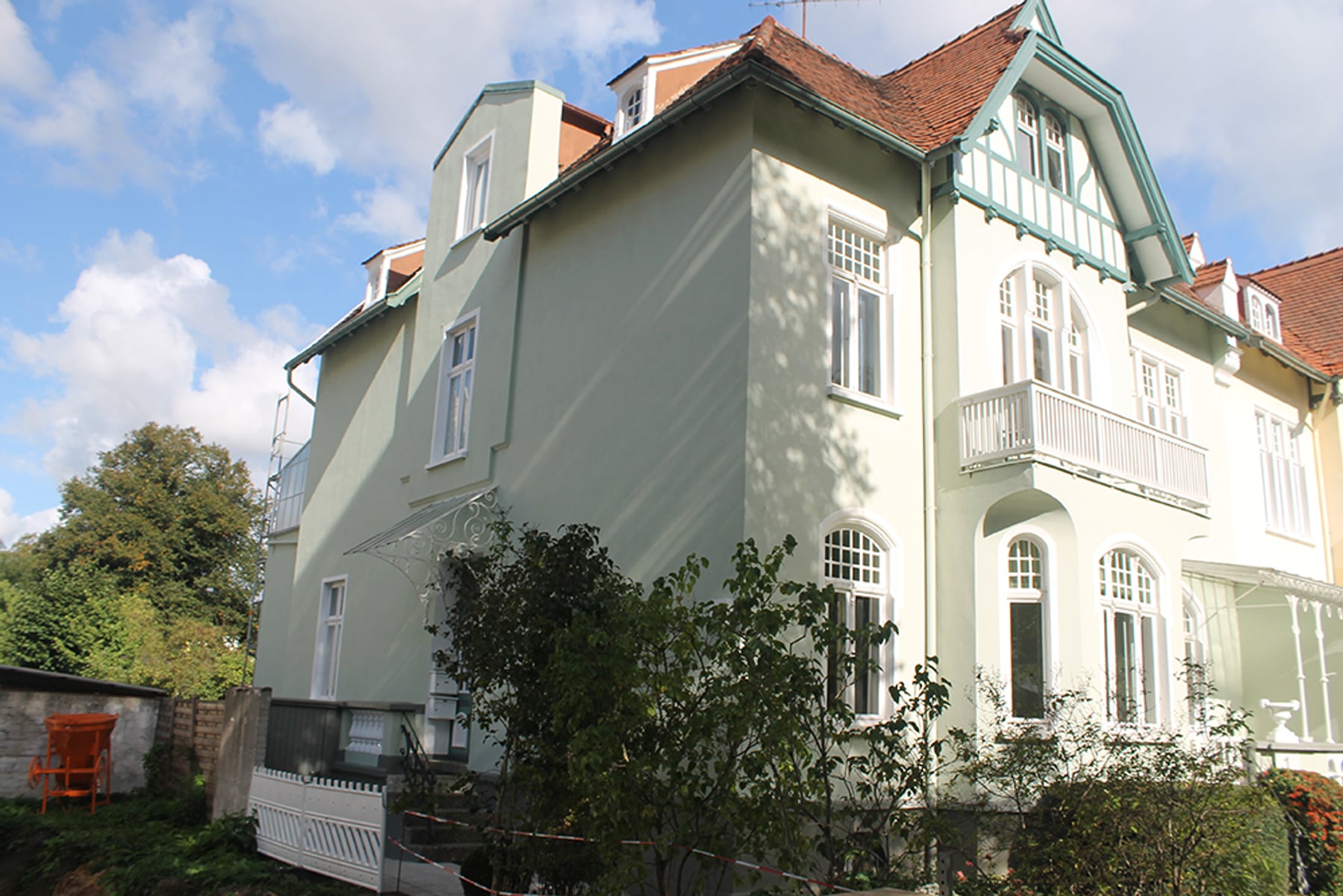 Lackierarbeiten Holz Lübeck
